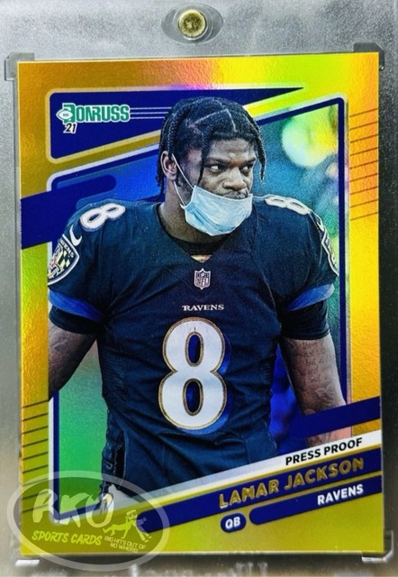 Lamar Jackson Gold Holo Refractor SSP Panini Ravens Mint