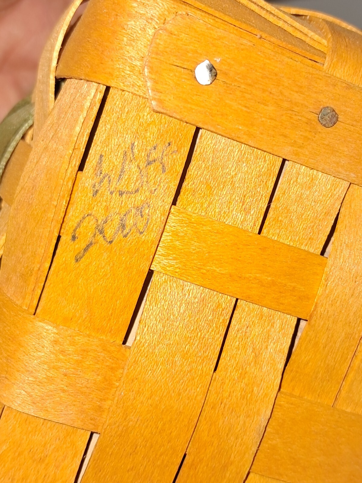 LONGABERGER 2000 Basket Let It Snow With Liner,Protector,Tie On,& Clothe (s)