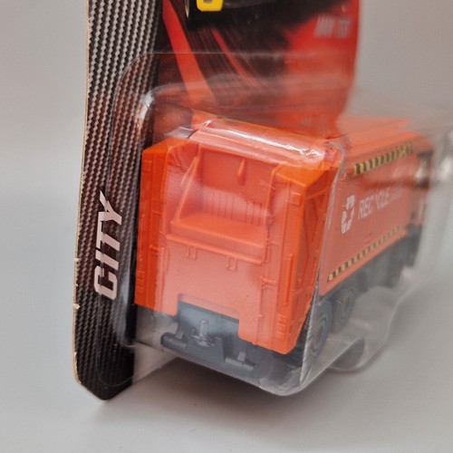 Majorette MAN TGS Refuse Lorry Diecast Model Car 1:87 New In Box - Picture 3 of 3