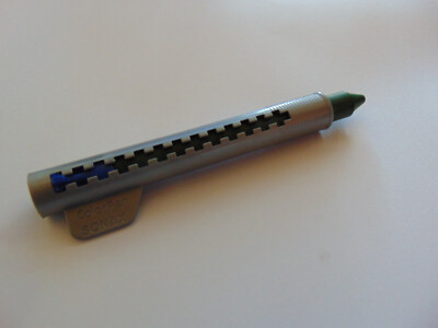 Original Sonax ColorPen Farbe grün überdeckt Kratzer und Steinschläge