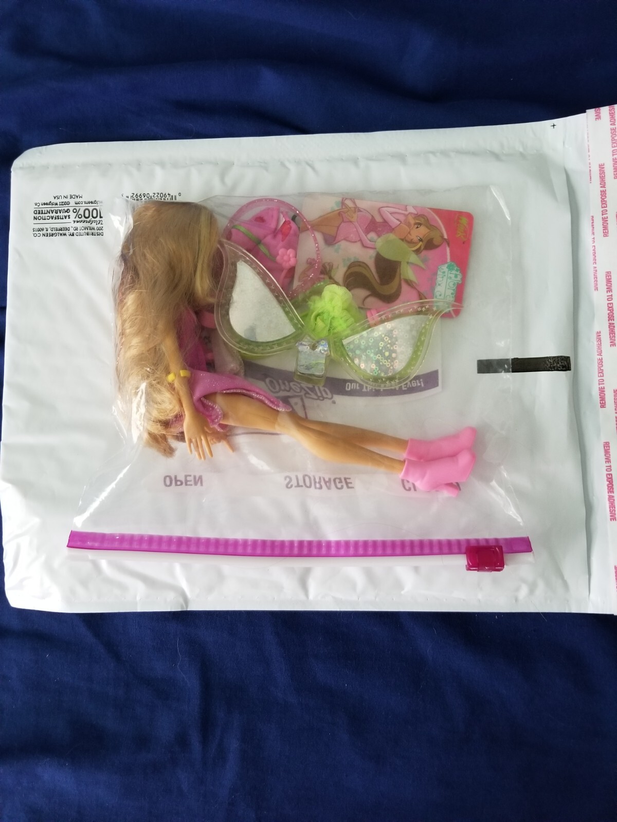 Mattel 2004 Winx Club Flora Figure Season 1 w/ Accessories Rare
