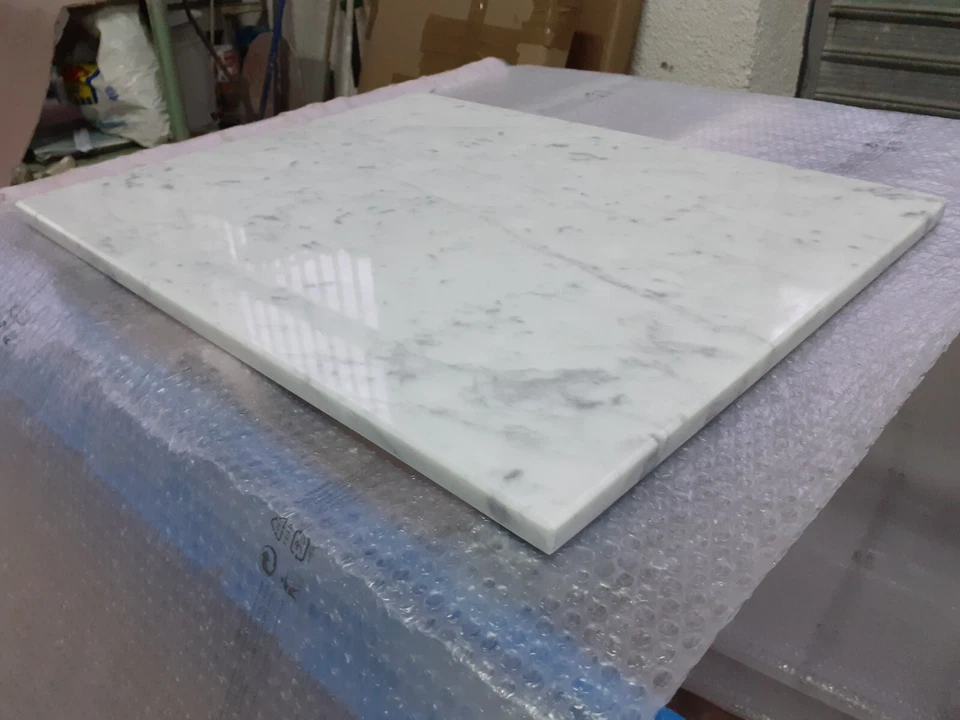 TAGLIERE IN MARMO BIANCO CARRARA LUCIDO,MATERIALE NATURALE ADATTO X ALIMENTI - Immagine 3 di 4