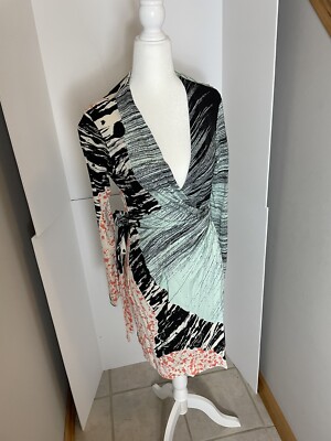 4-6 DIANE VON FURSTENBERG NEW JULIAN TWO GRAPHIC SILK WRAP Fits Like  S