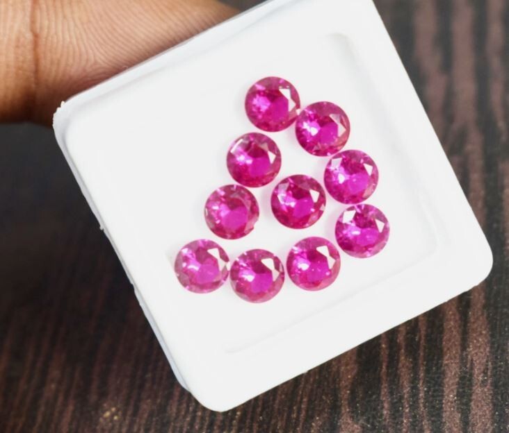 Exquisite 10 Pieces 6x4 mm Round Shape Natural Pink Sapphire Loose Gemstone.