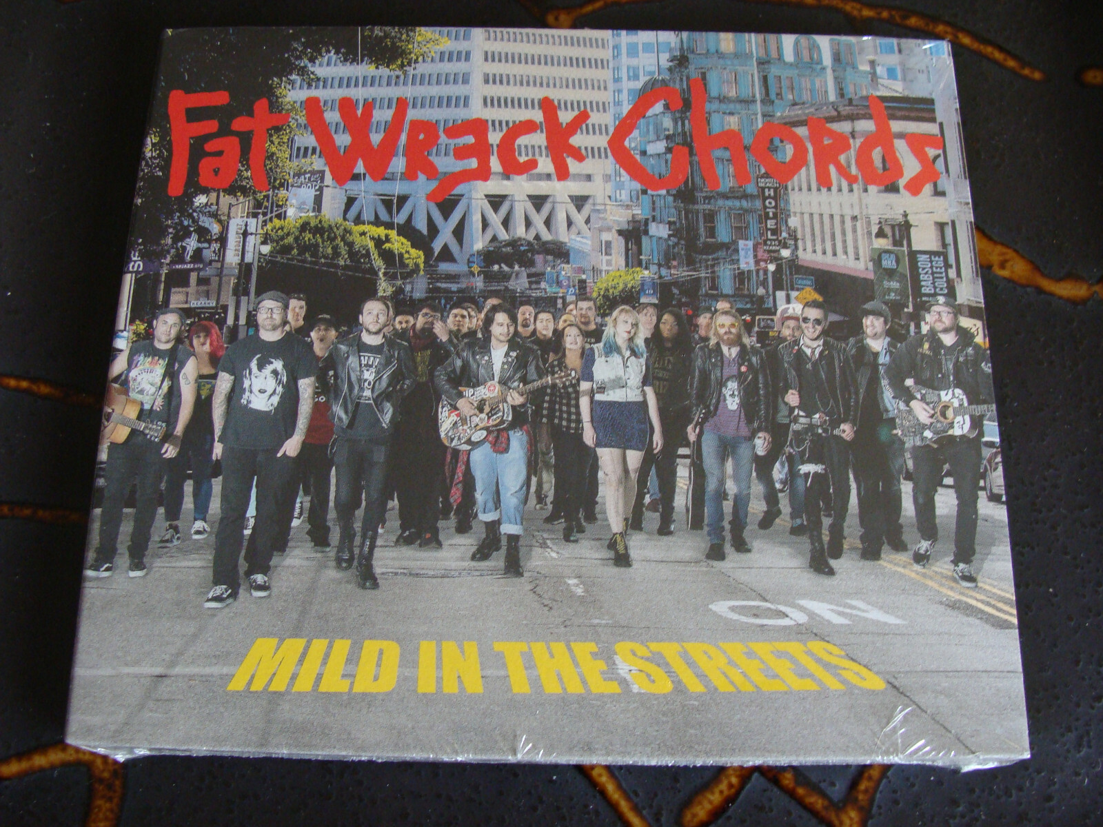 Slip CD Album: Fat Wreck Chords - Various Artists : Mild In The Streets : Sealed