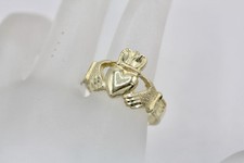Fine 14K Yellow Gold Women's Irish Claddagh Design Ring Size 9 - 3.1 Grams 