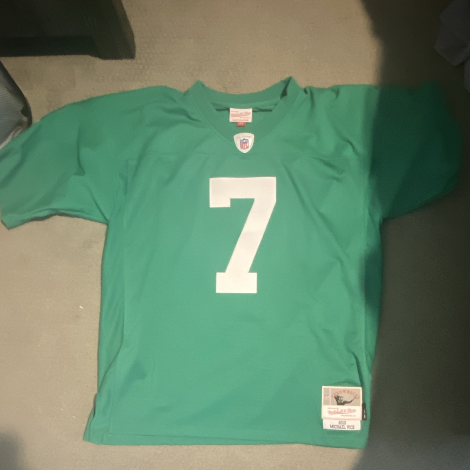 Mitchell & Ness Philadelphia Eagles Michael Vick #7 Kelly Green NFL Jersey (XL)