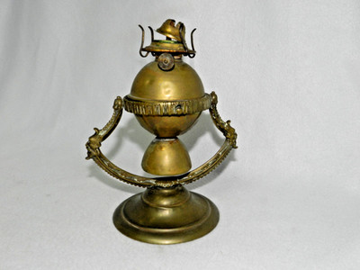 Vintage EAGLE Brass Ship Gimbal Oil Lamp Swivel Wall or Table Mount
