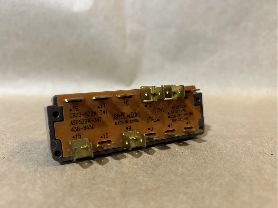 Interruptor de botón Solleam CR03-5224-347 Foto 3 de 4