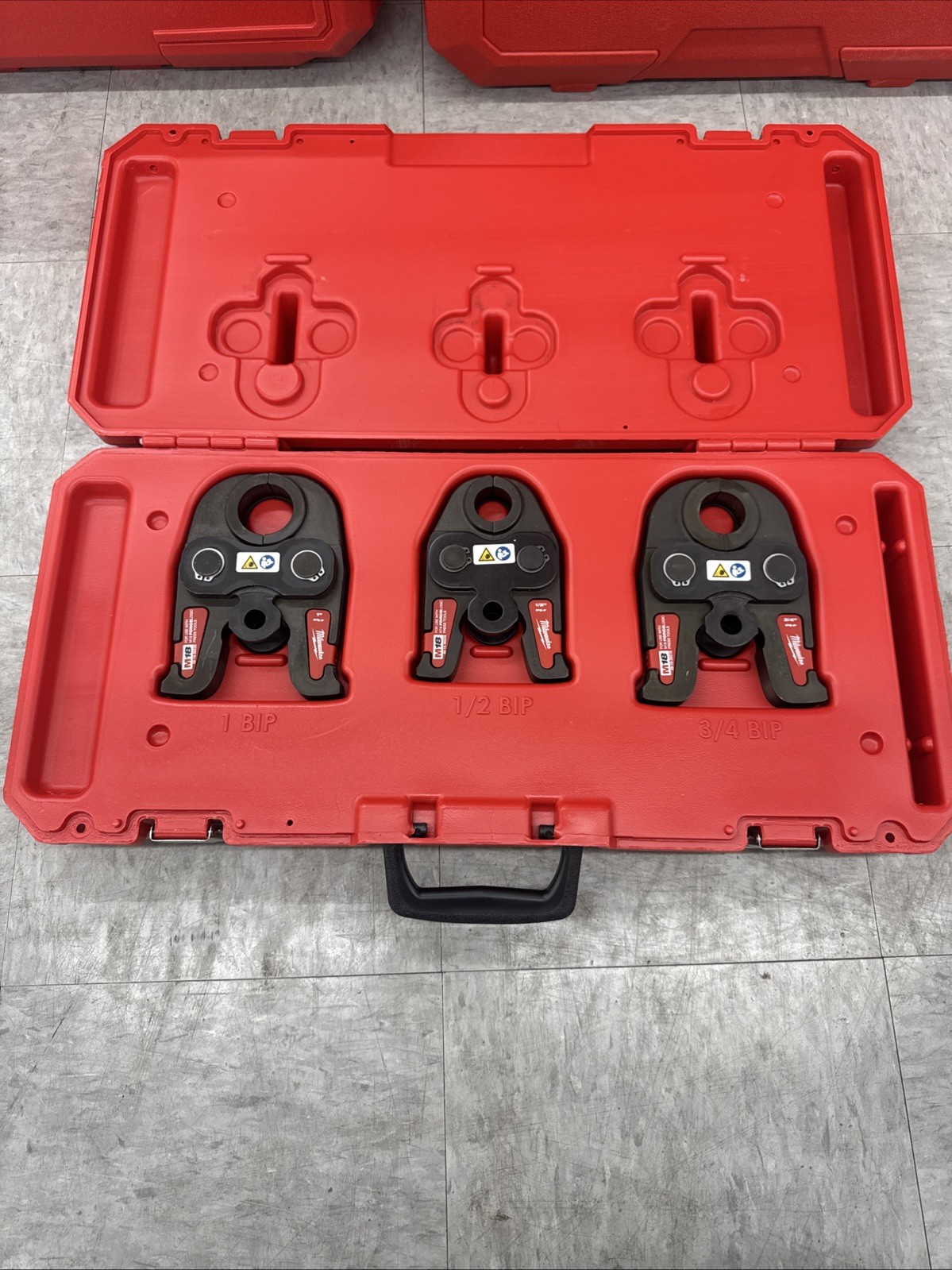 Milwaukee 49-16-2696 Black Iron Press Jaw Kit - 1/2", 3/4", 1"
