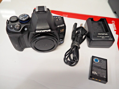 Olympus EVOLT E-620 12.3MP Digital SLR Camera - Black (Body Only)