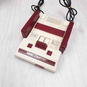 Nintendo Famicom Japanese Console boxed with 6 games 1983 CIB *US DUTY PAID