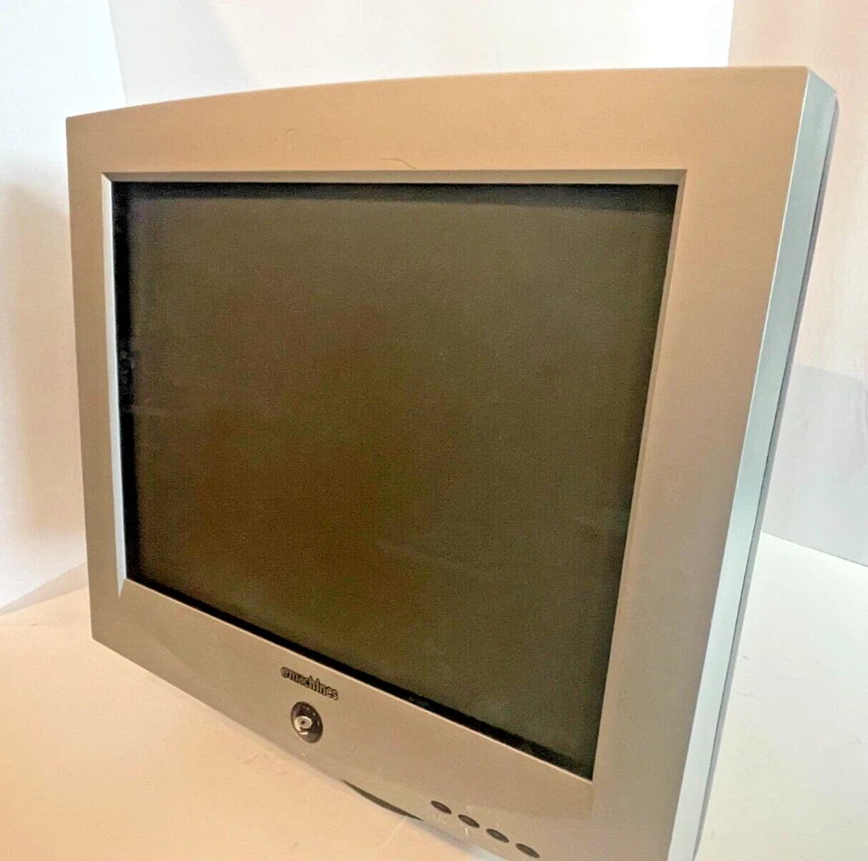 Monitor para juegos EMachines EView 17f3 17" pantalla plana CRT negro modelo 786N Foto 2 de 4