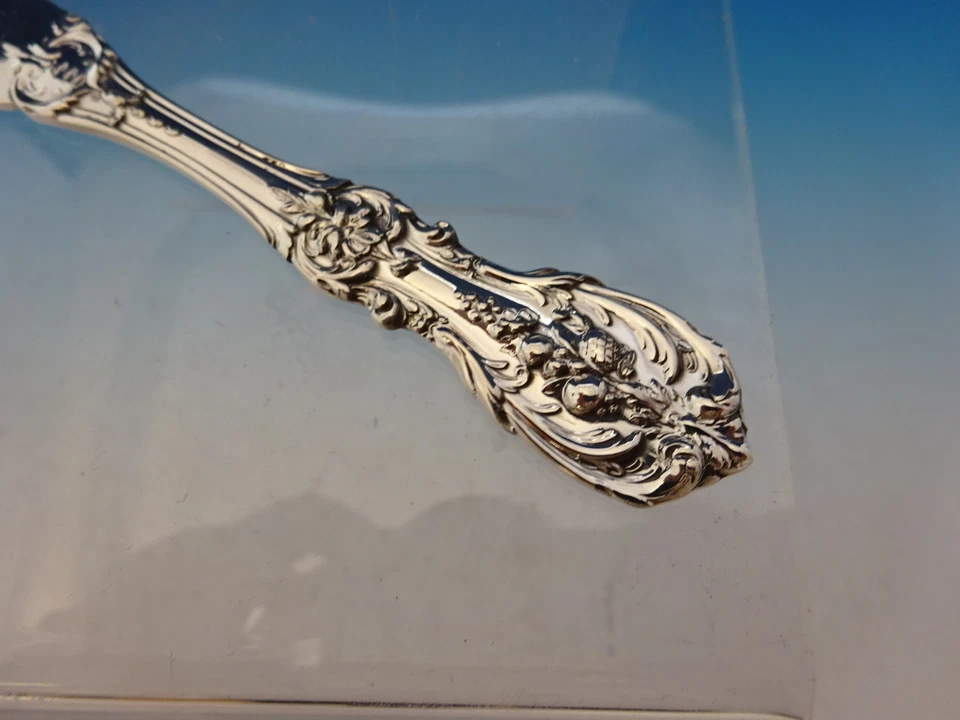 Cuchillo de aguacate Francis I Old de Reed and Barton de plata esterlina hecho a medida 5 5/8 Foto 2 de 4