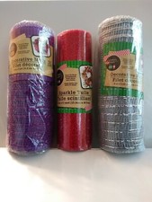 Crafter’s Square 2 rouleaux maille 6”x15' violet argent et 1 rouleau rouge étincelant tulle
