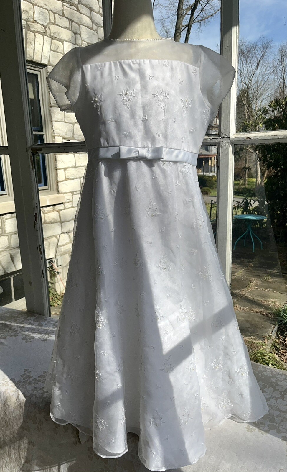 Picture 3 of 16