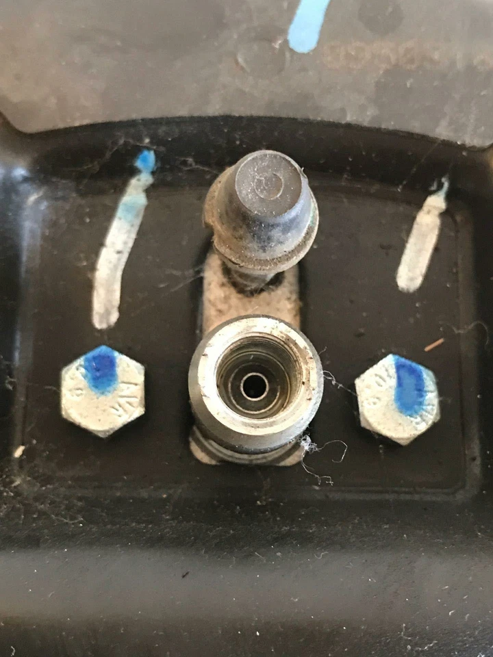 2018 NISSAN SENTRA Rear Brake Backing Plate Driver Left LH Used - Image 4 of 4