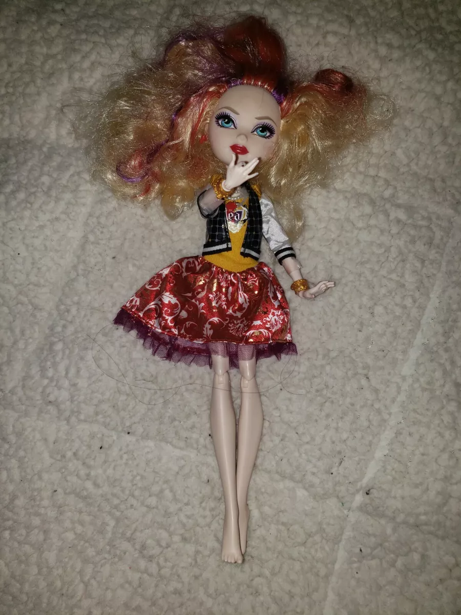 Ever After High School Spirit Apple White Doll Mattel