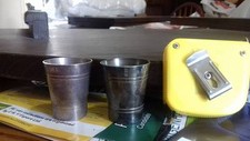 2 tazas medidoras de alcohol alcohólico, vintage, 1/6 branquias, 1051,66, corona, taza de té, unidad