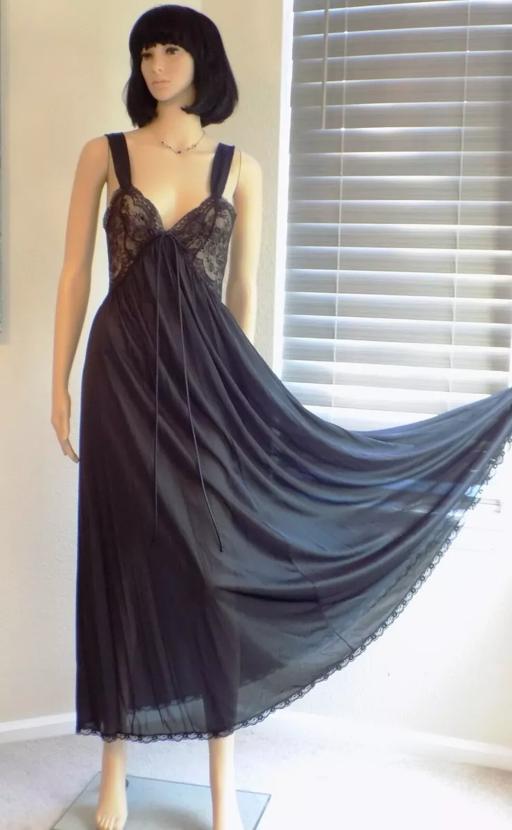 LUCIE ANN VTG Nylon Antron BLACK with BLACK LACE Bodice Nightgown