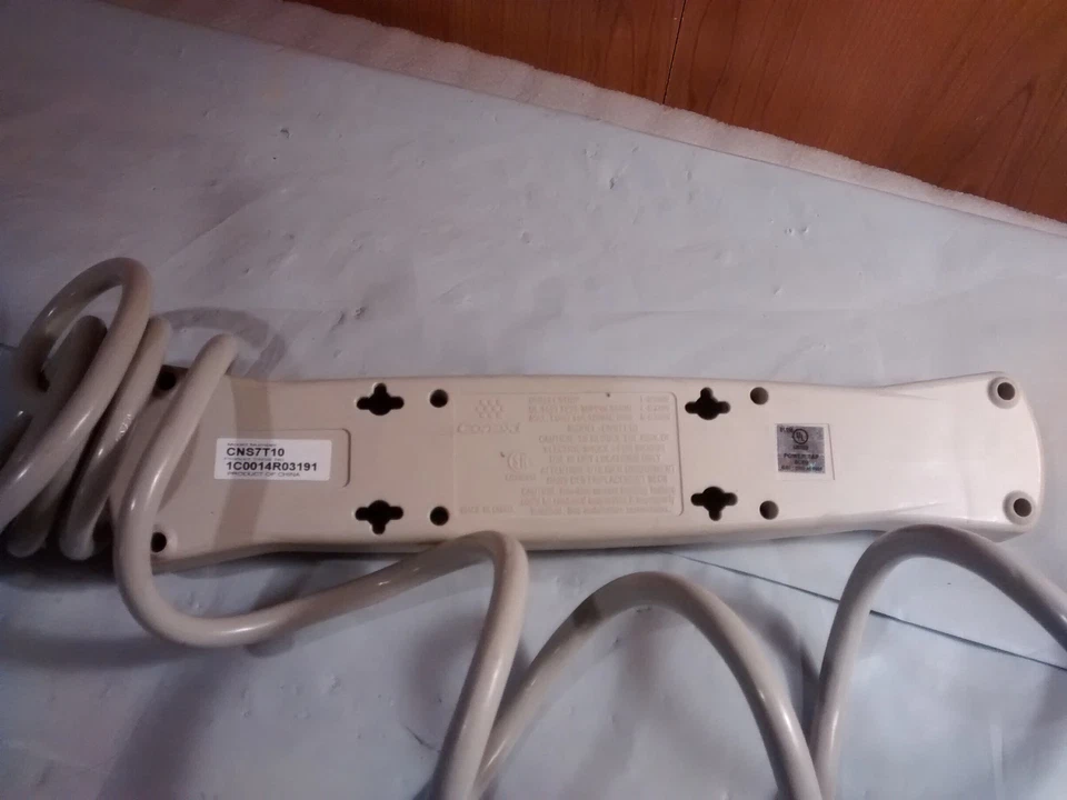 7 Plug Multi-Mode Surge Protector w/ Noise Filtering 800J Surge Rating 10' Cord - Image 3 of 4