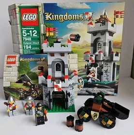 LEGO Castle Kingdoms Set 7948 Outpost Attack 100% Complete w/Box & Instructions