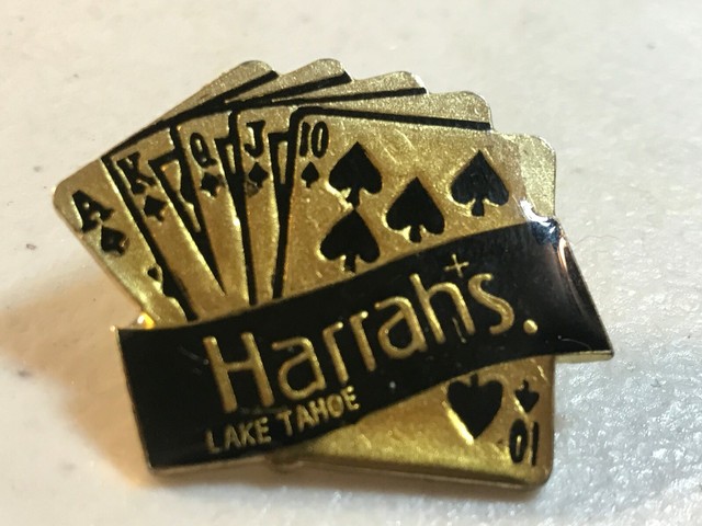 VINTAGE HARRAHS LAKE TAHOE PROMO ROYAL FLUSH CARDS LAPEL PIN EBay