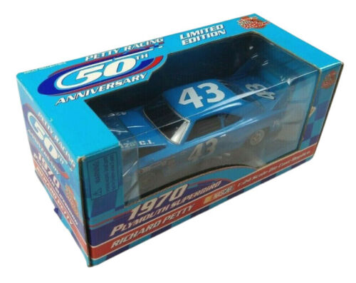 Racing Champions #40 Pete Hamilton Nascar 1970 Daytona 500 Racing Champions #40 Pete Hamilton Nascar 1970 Daytona 500