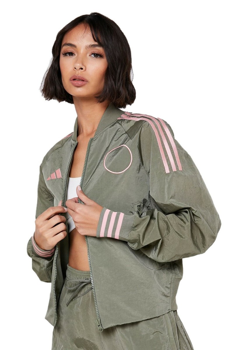 Adidas Fi6720 Women's Adidas VRCT Woven Jacket Legacy Green NEW WITH