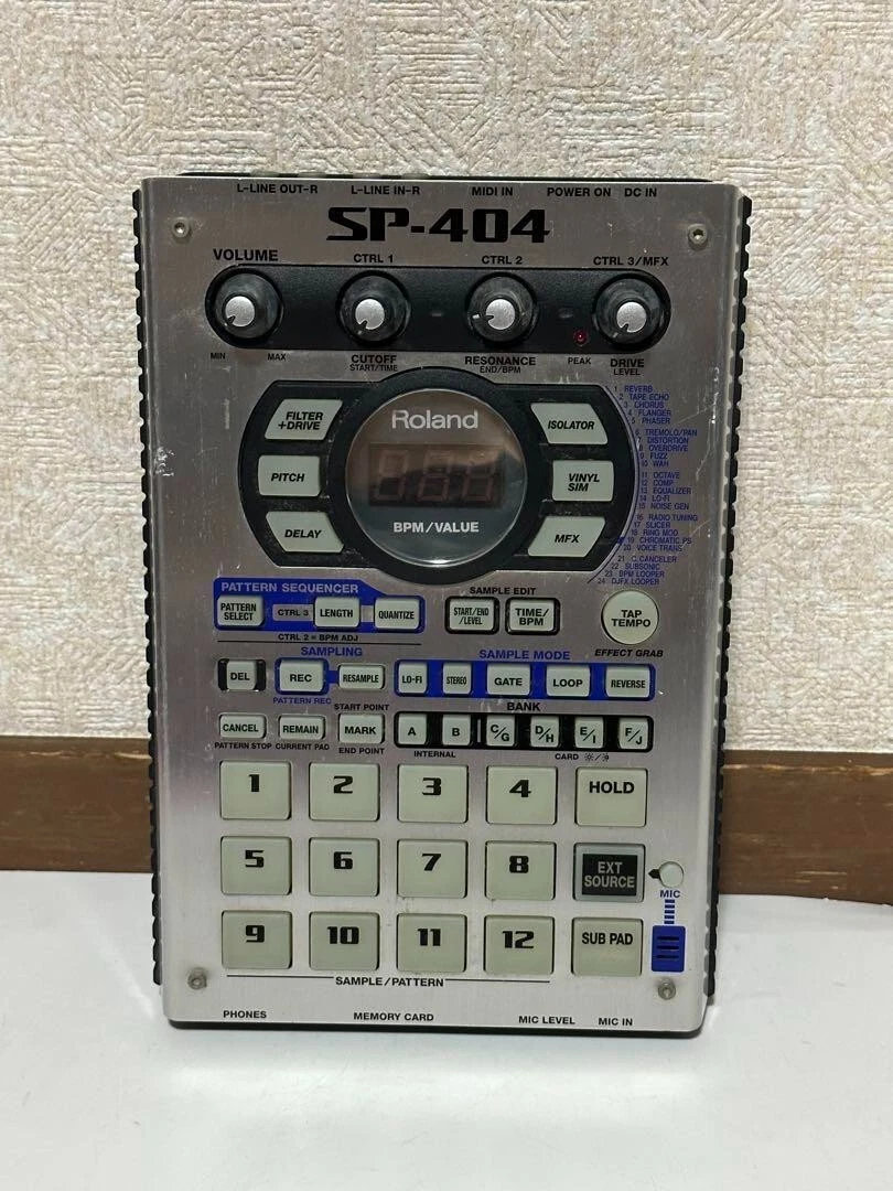 Roland SP-404 Sampler Machine Music Sound Effector Drum Operation