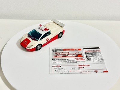 Takara Tomy Transformers: Generations Deluxe Class Red Alert