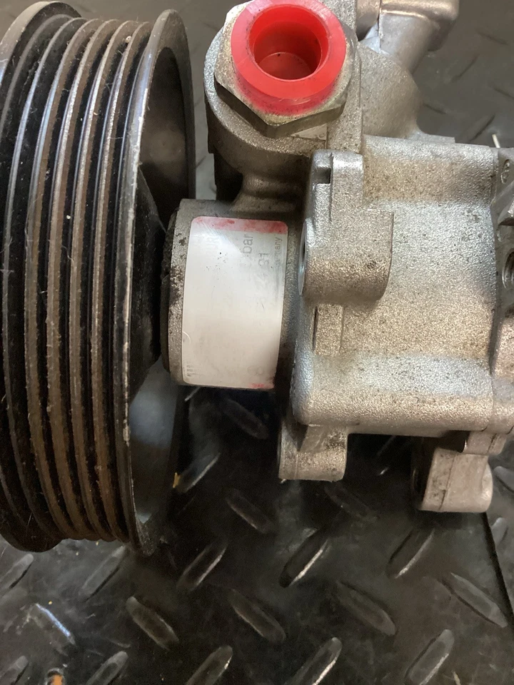 Насос гидроусилителя руля от оригинального производителя 1998-2002 Mercedes-Benz CLK320 CLK430 2107622 - Изображение 4 из 4