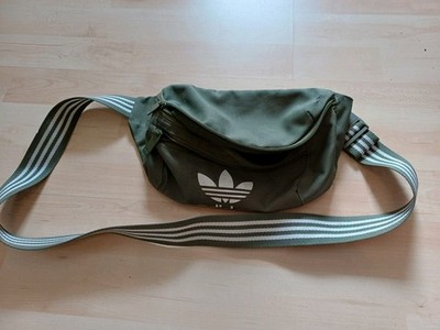 adidas Adults Unisex Adicolor Gürteltasche Olive Grün