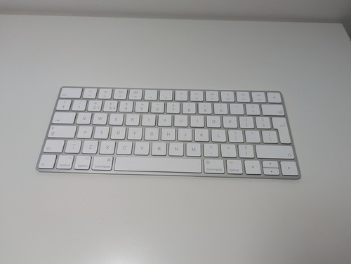 Genuine Apple Wireless Magic Keyboard UK British English QWERTY Model A1644 - Bild 10 von 13