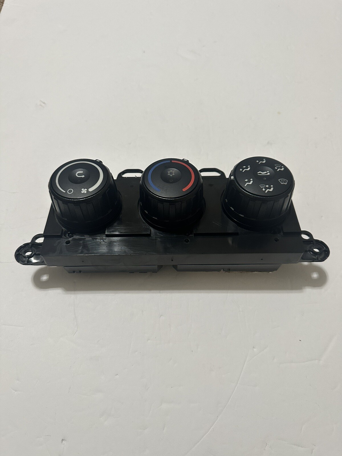 2018-2024 Freightliner Cascadia Temperature Control Module A22-73671-000 OEM