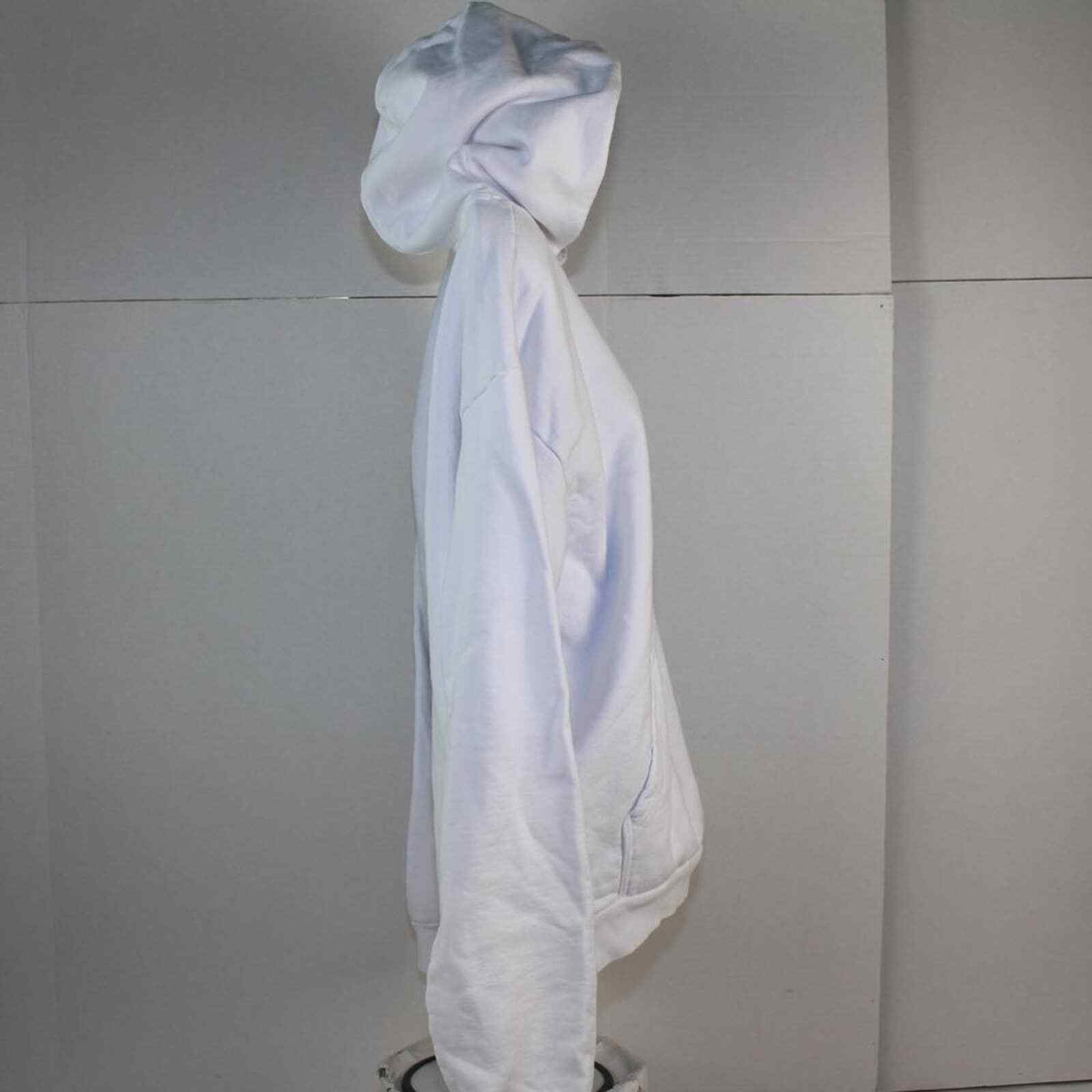 TALENTLESS - image 4