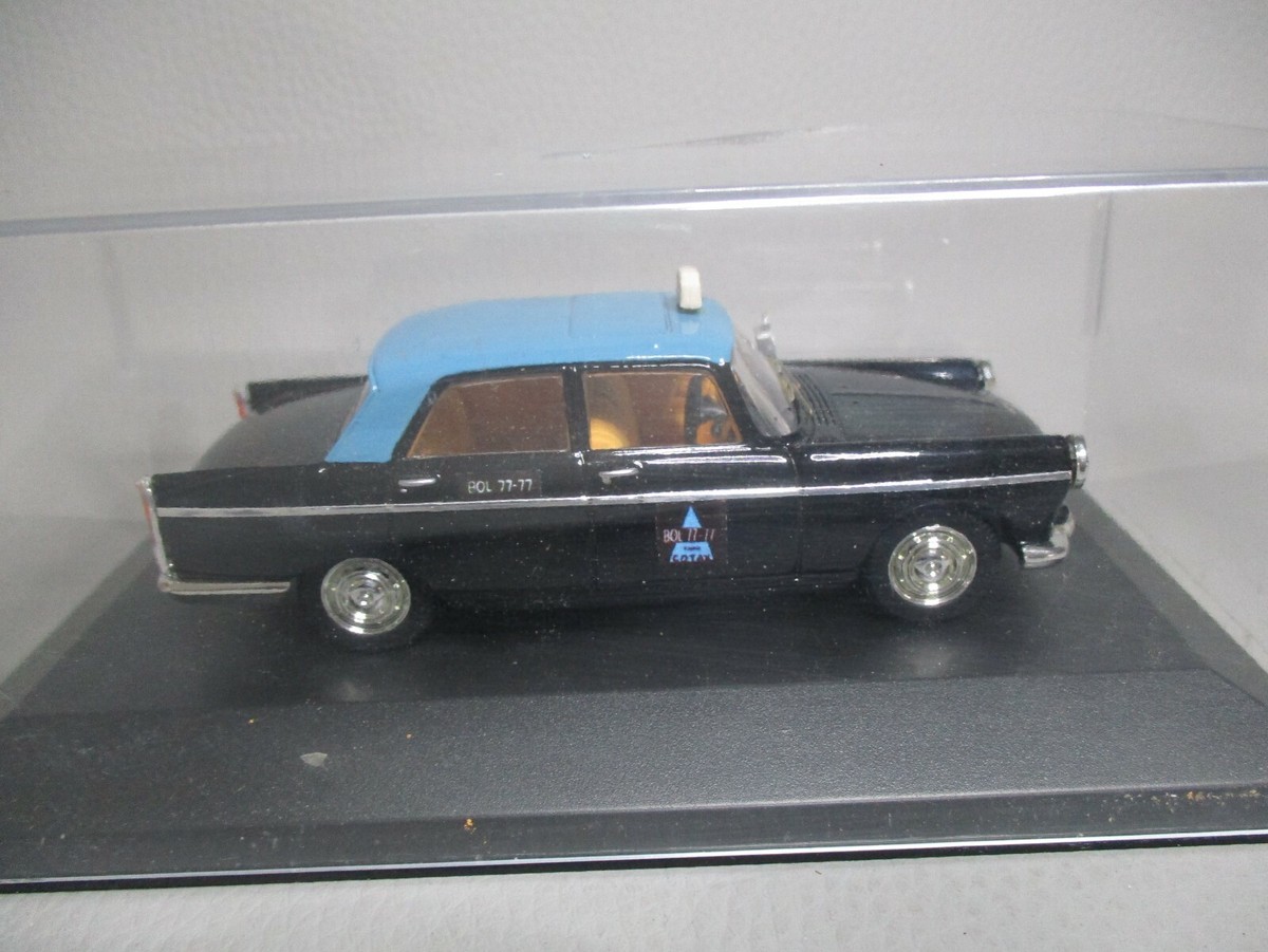 Minimini Label 43 Peugeot 404 Taxi Cotax Paris Noir - 1/43 - Collection