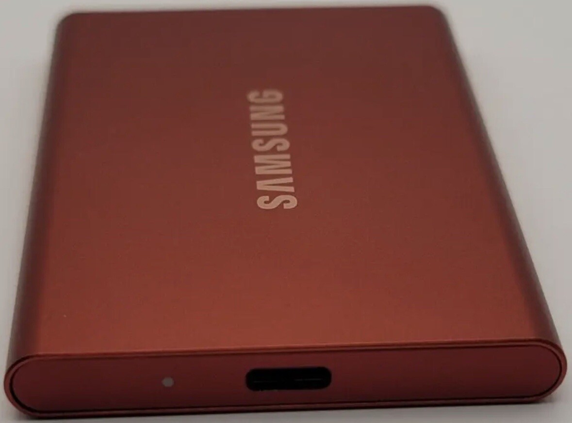 Samsung T7 500GB Portable External SSD - Red (MU-PC500R/AM
