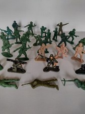 28Pcs Vintage Small Toy Plastic Army Men Mix Lot WW2 Hong Kong Greenbrier