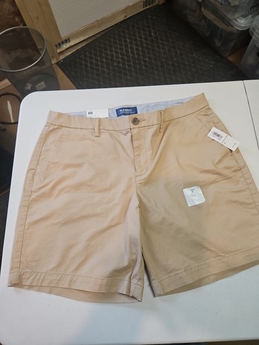 Old Navy Women's 10, Everyday Short, 7" Tan NWT Stretch Passe-partout