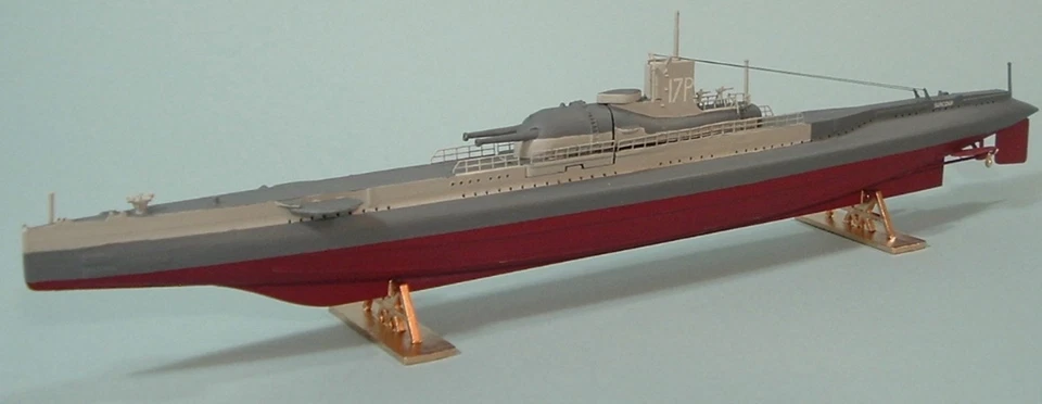 Как новый в коробке Heller 1/400 Французский WW2 SURCOUF Подводный Крейсер с Гидросамолетом - Изображение 3 из 4