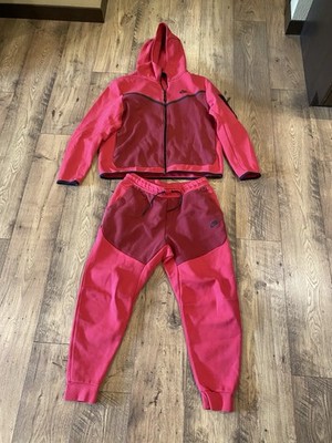 pink nike tech fleece tracksuit
