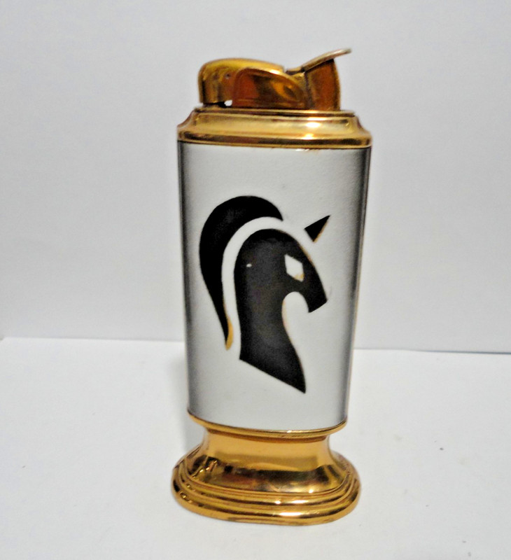 c 1950 EVANS ENAMEL Table Lighter with Trojan Horse Design.RARE. MINIMUM USE