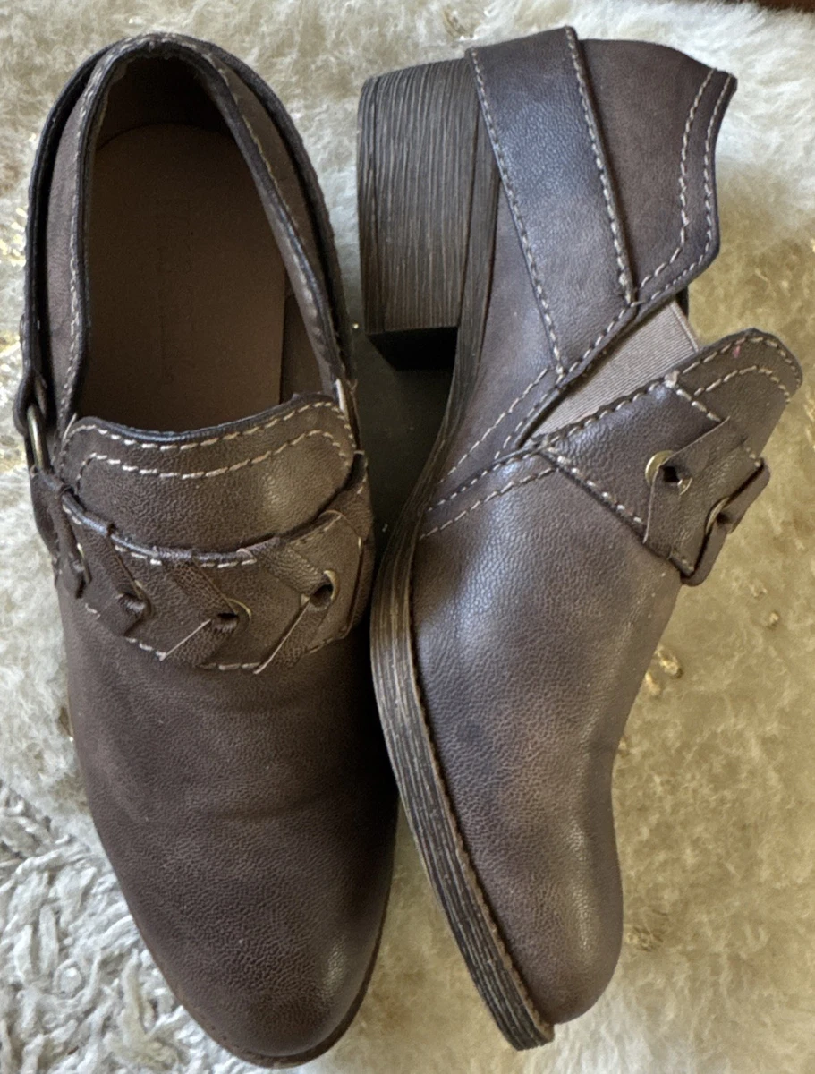 Chaussons Boots Blancs Pompon Falls Creek - Taille 5 à 9.5