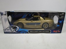 MAISTO 1/18 SPECIAL EDITION GOLD/BLUE 2003 CHEVY CORVETTE Z06 READ