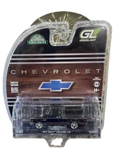 Greenlight 1972 Chevy Cheyenne C10 Short Bed – Black (Hobby Exclusive) 1/64