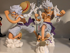 One Piece Monkey D. Luffy Gear 5 Style 2 figurines og box and mini luffy.