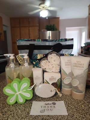 NEW**BFF LOVE COCONUT HIBISCUS LUXURY GIFT SET SPA SET 10 PCS