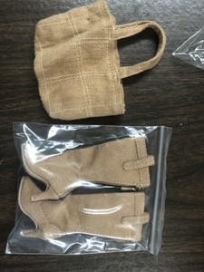 Robert-Tonner-Tan-Boots-amp-Bag-for-16-039-039-Dolls-New