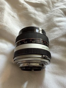 AUTO TAMRON 28mm F2.8 WIDE ANGLE LENS with Minolta MD mount sony E